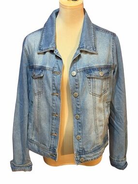 Ci Sono Light Wash Denim Jacket Women’s Size L Button Front Jean Jacket Classic